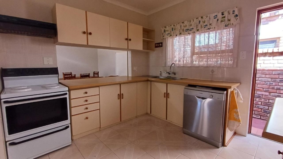 3 Bedroom Property for Sale in Hartenbos Central Western Cape